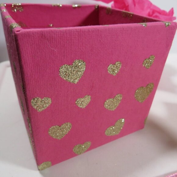 Warm Pink with Gold Hearts High Quality Gift or storage Box - Picture 4 of 9